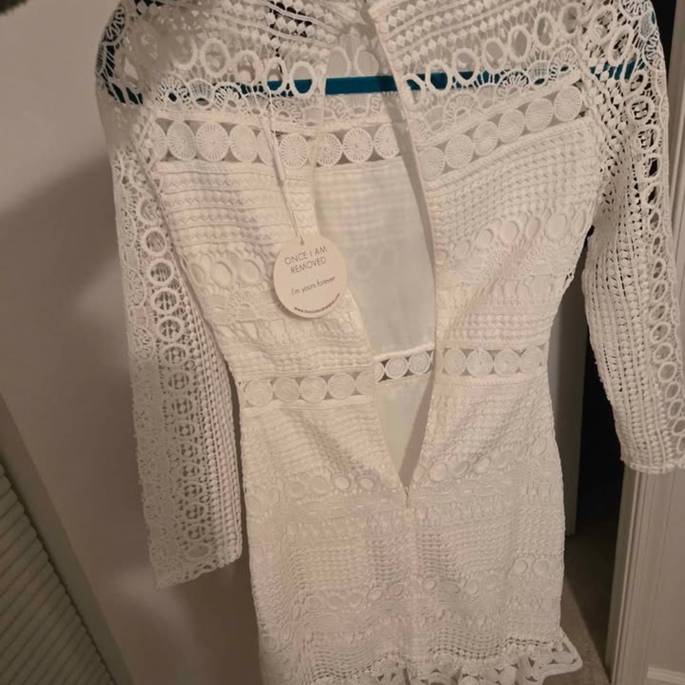 Long sleeve white lace mini dress from Two Sisters NWT!! - Picture 11 of 14